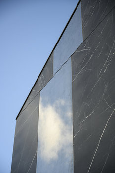 ULTRA Application Design - FLOOR & WALL STAIRS
