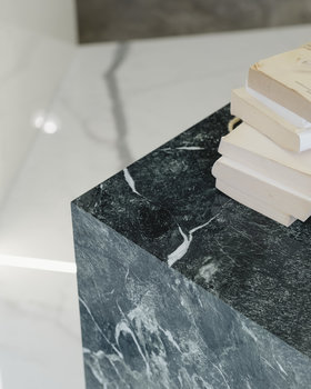 ULTRA Application Design - SHELVES & CONSOLE