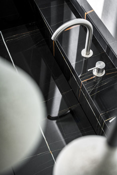 ULTRA Application Design - TOPS & BATHROOM